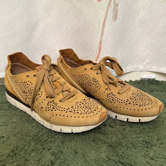 OTBT | khora sneakers - Picture 1 of 7